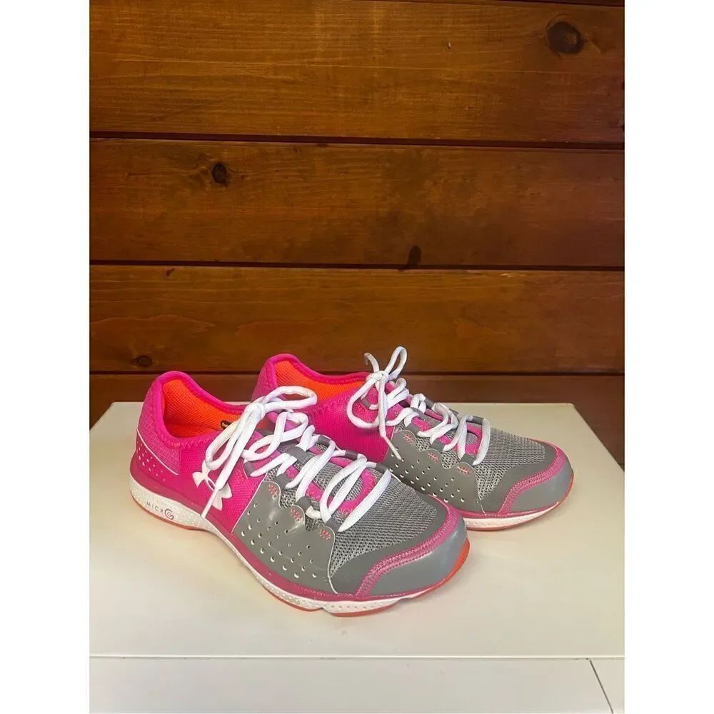 UNDER ARMOUR Heat Gear Girls Boys Assert PINK GRAY Running Walking Shoes Sz 6.5Y